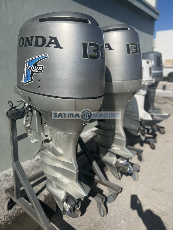2002 Pair Honda 130HP Outboard Motor 4 Stroke 25" Shaft - Image 2