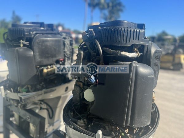 2002 Pair Honda 130HP Outboard Motor 4 Stroke 25" Shaft - Image 7