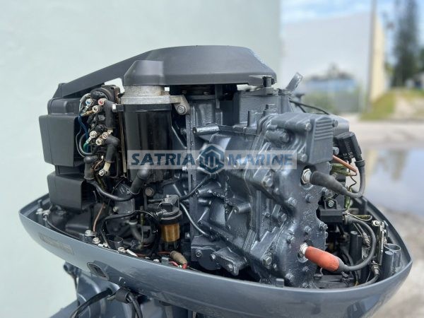 2002 Yamaha 115HP Outboard Motor 2 Stroke 20" Shaft - Image 4