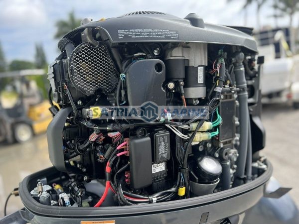 2021 Yamaha 175HP Outboard Motor 4 Stroke 25" Shaft - Image 7