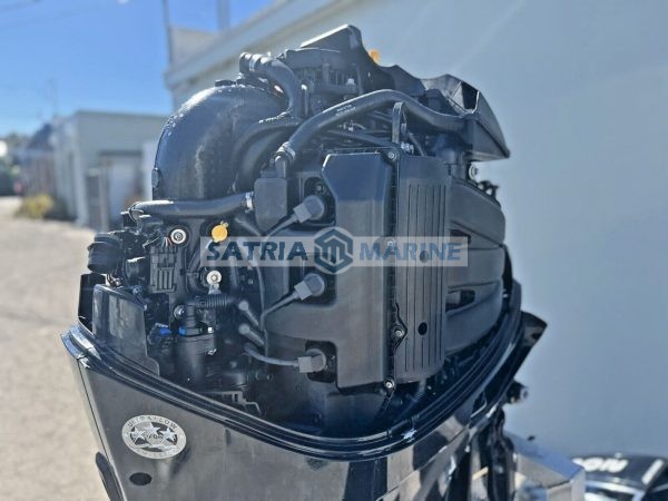 2022 Mercury 200HP Outboard Motor 4 Stroke 25” Shaft - Image 5