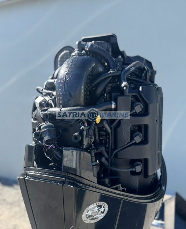 2022 Mercury 200HP Outboard Motor 4 Stroke 25” Shaft - Image 6