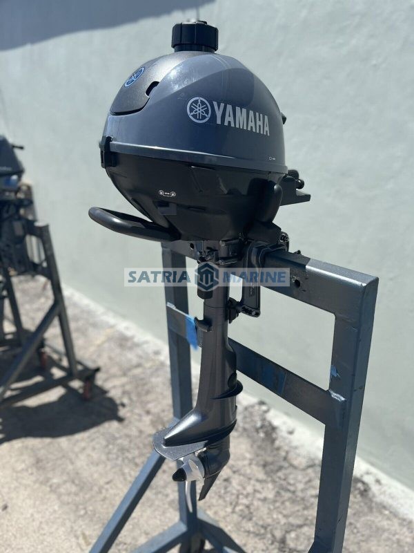 2022 Yamaha 2.5HP Outboard Motor 4 Stroke 15" Shaft