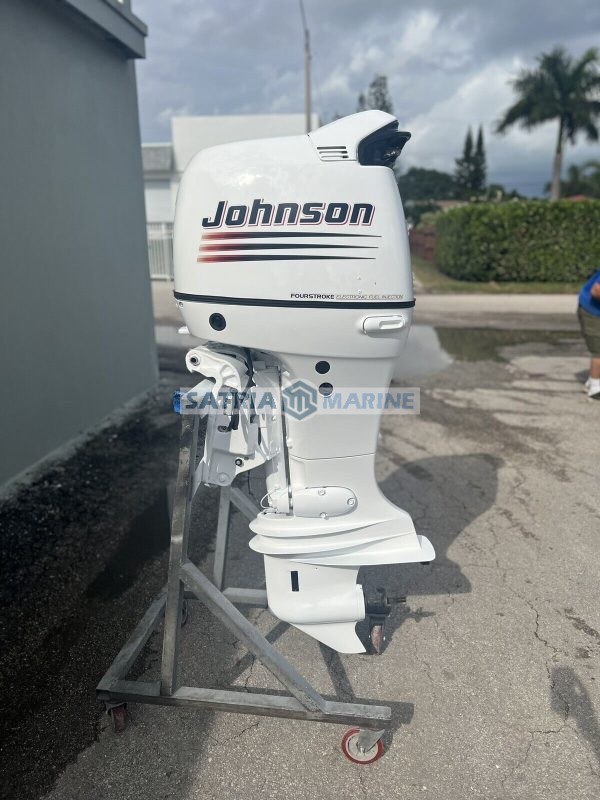 2003 140HP SUZUKI FOUR STROKE OUTBOARD MOTOR WITH A 25 SHAFT
