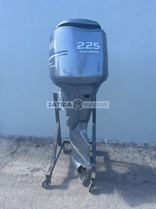 2003 225HP 225 HP YAMAHA FOUR STROKE OUTBOARD MOTOR F225