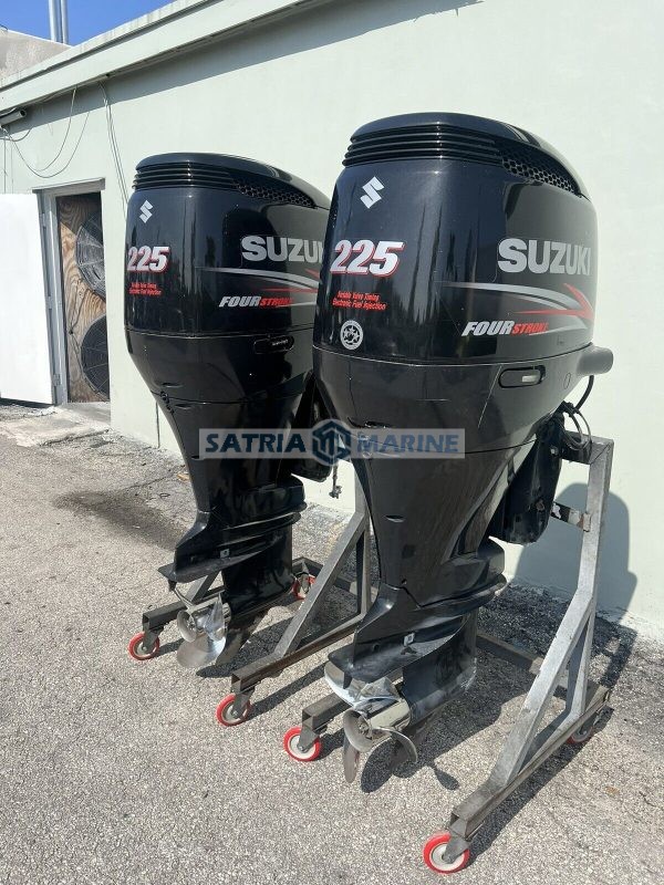 2004 SUZUKI PAIR 225 HP FOUR STROKE OUTBOARD MOTOR