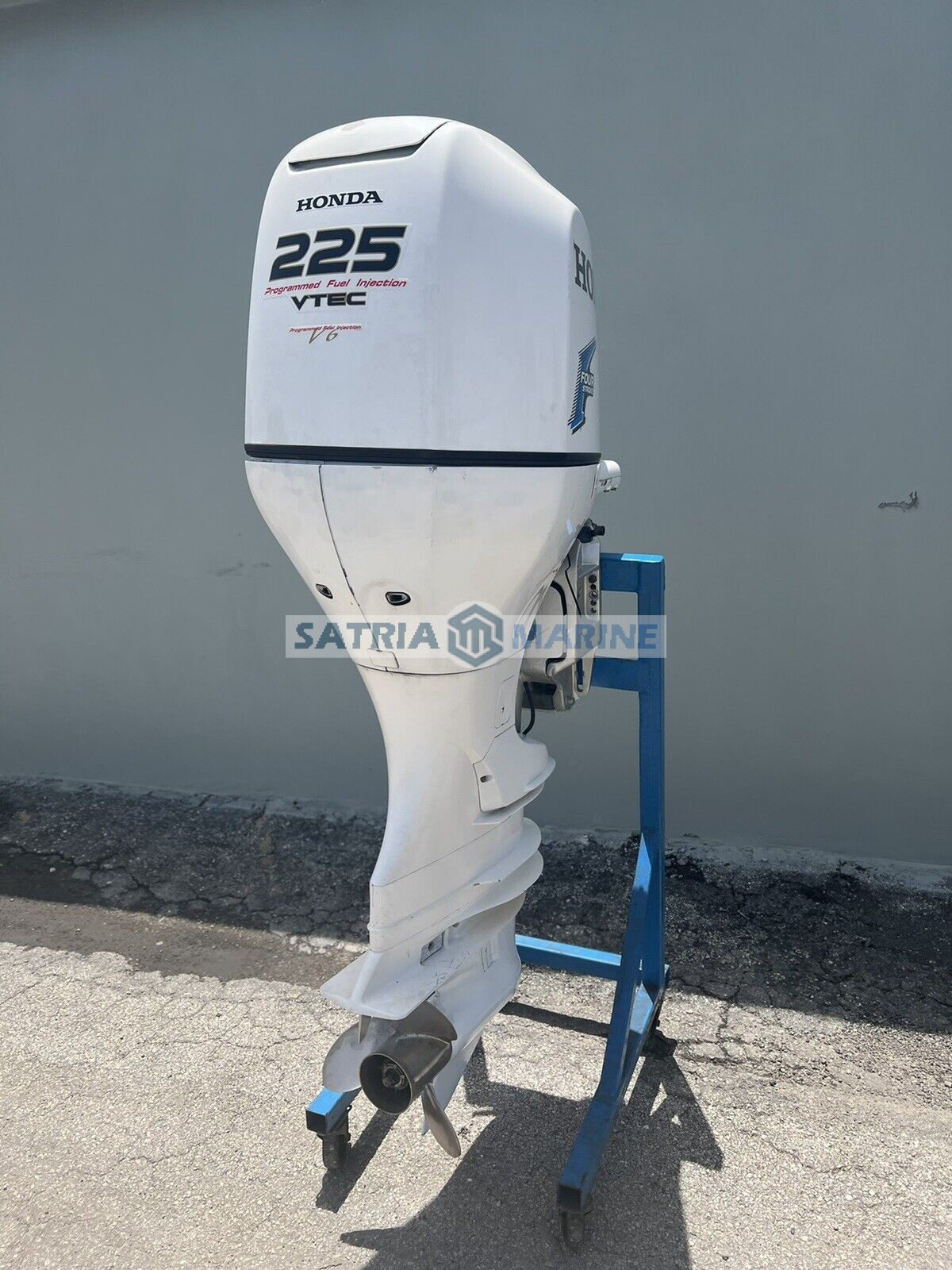 2007 225HP Honda Four Stroke Outboard Motor