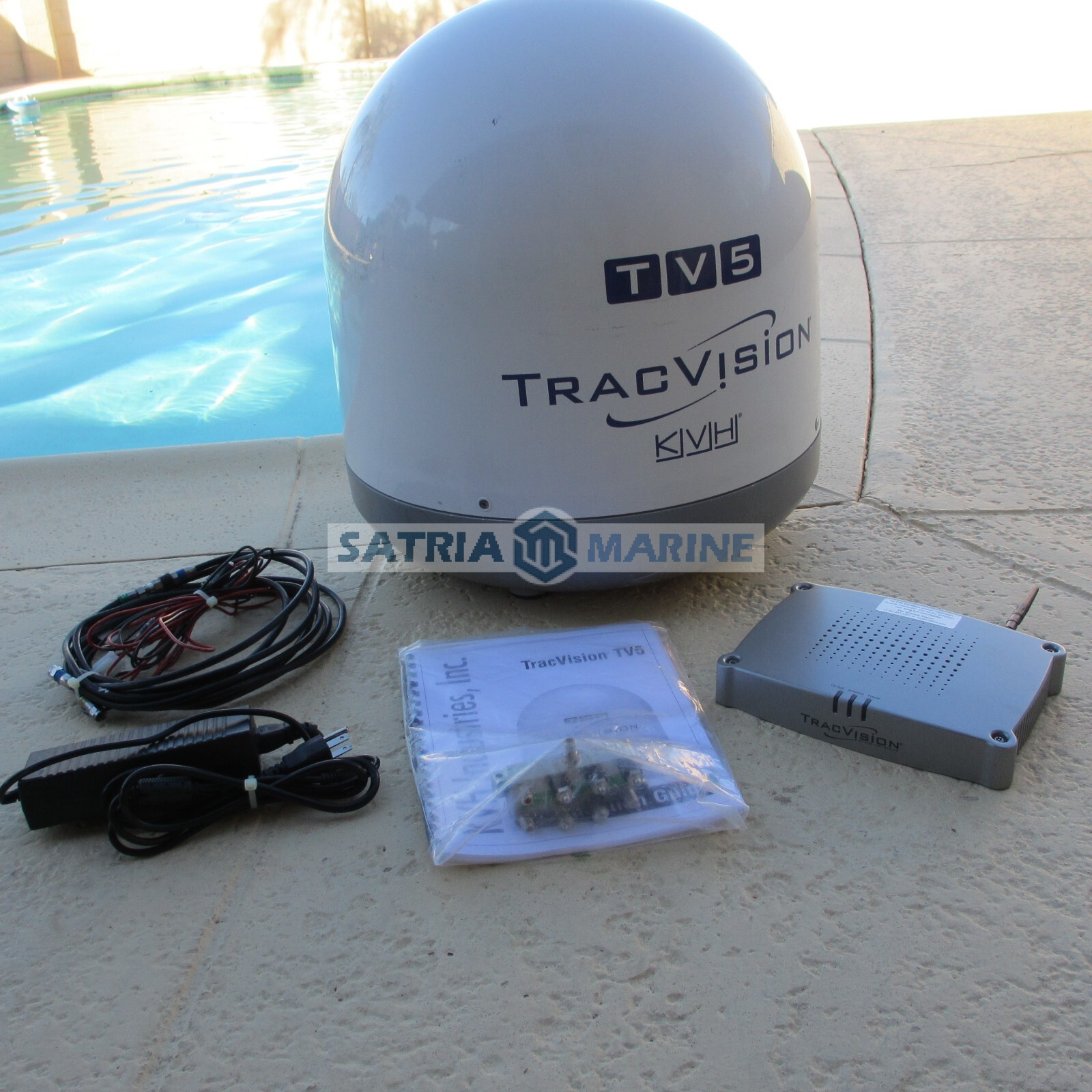 KVH tv5 TracVision satellite TV system ANTENNA